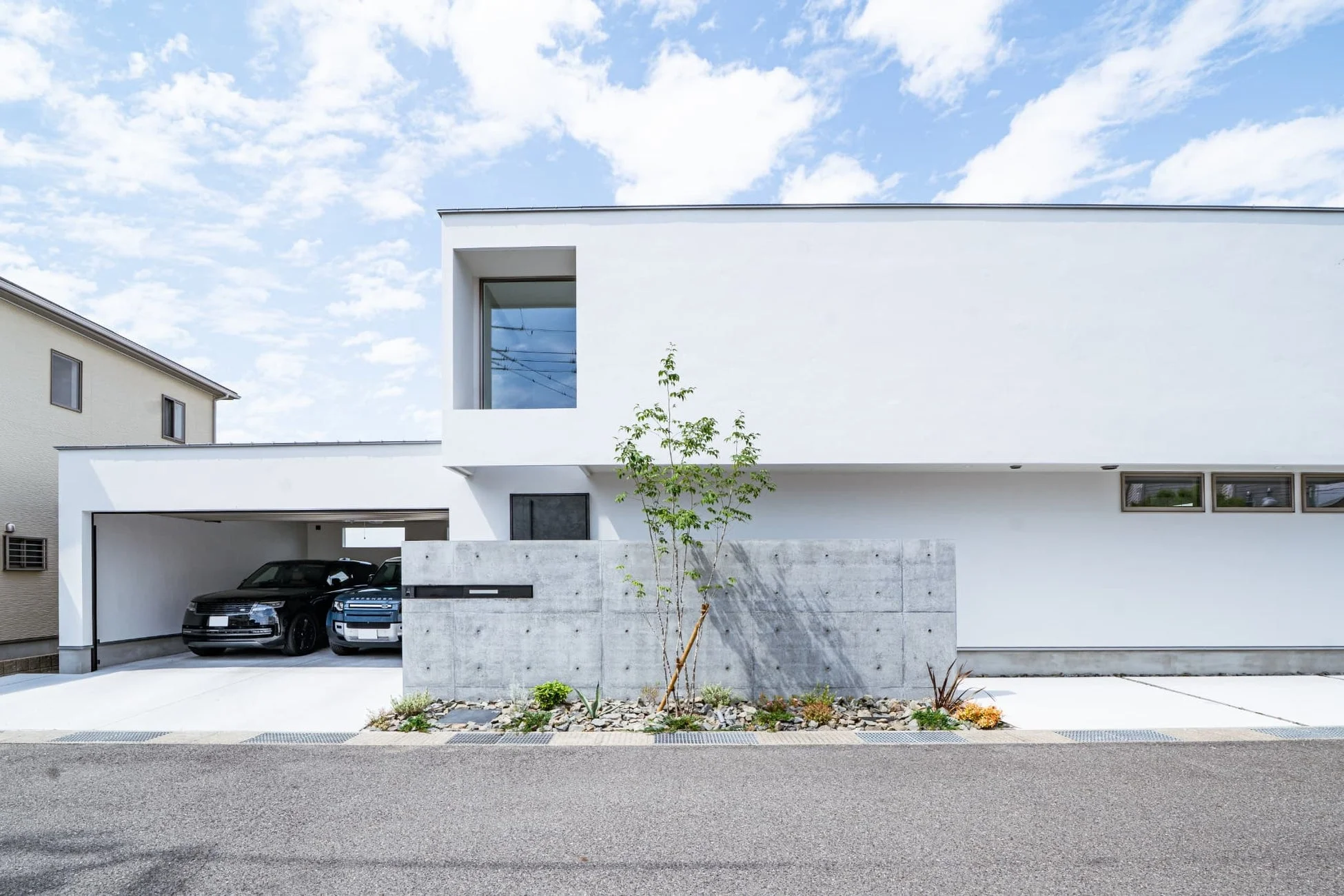 モダンな外観の住宅