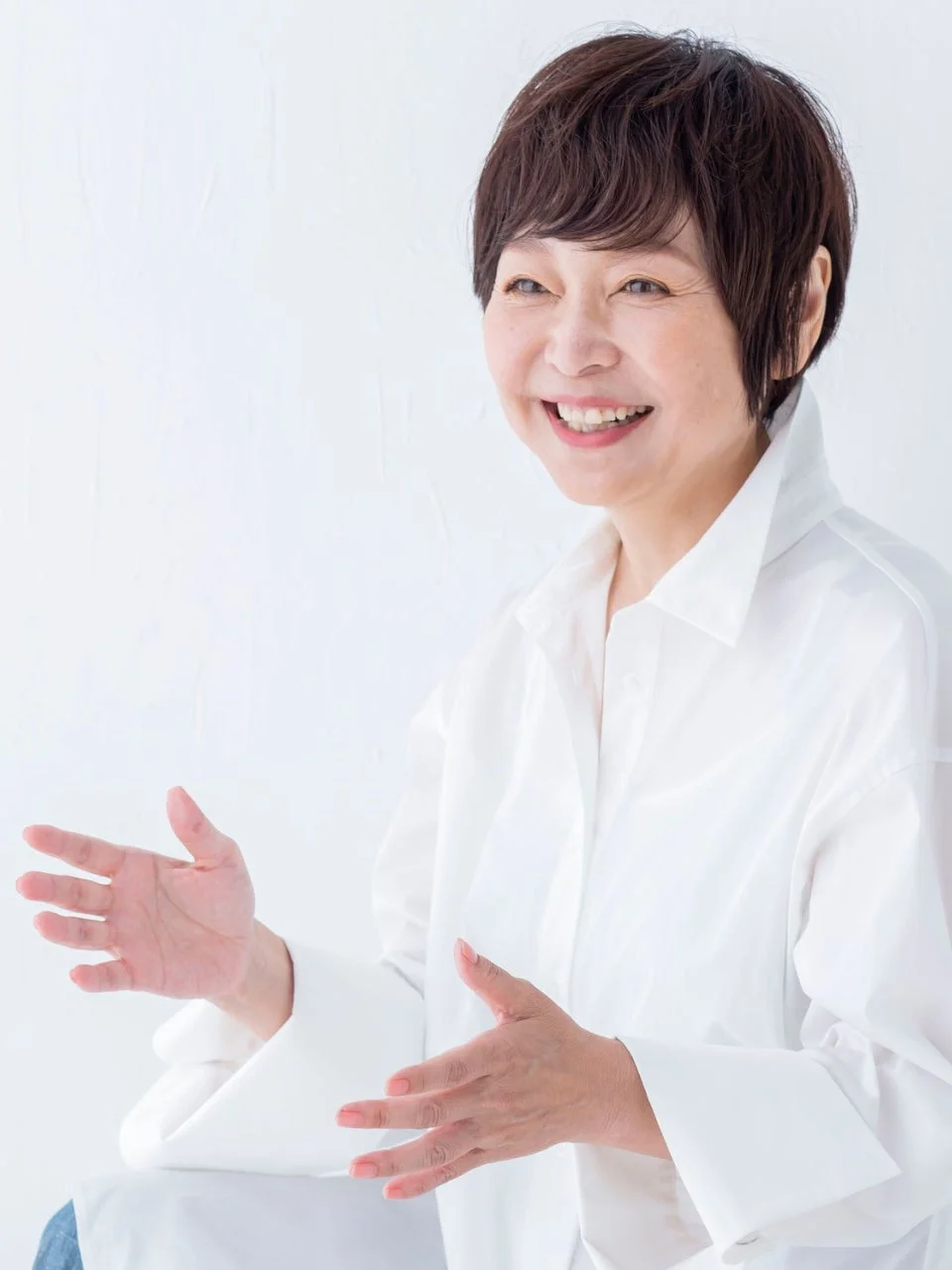 乙坂章子氏のポートレート