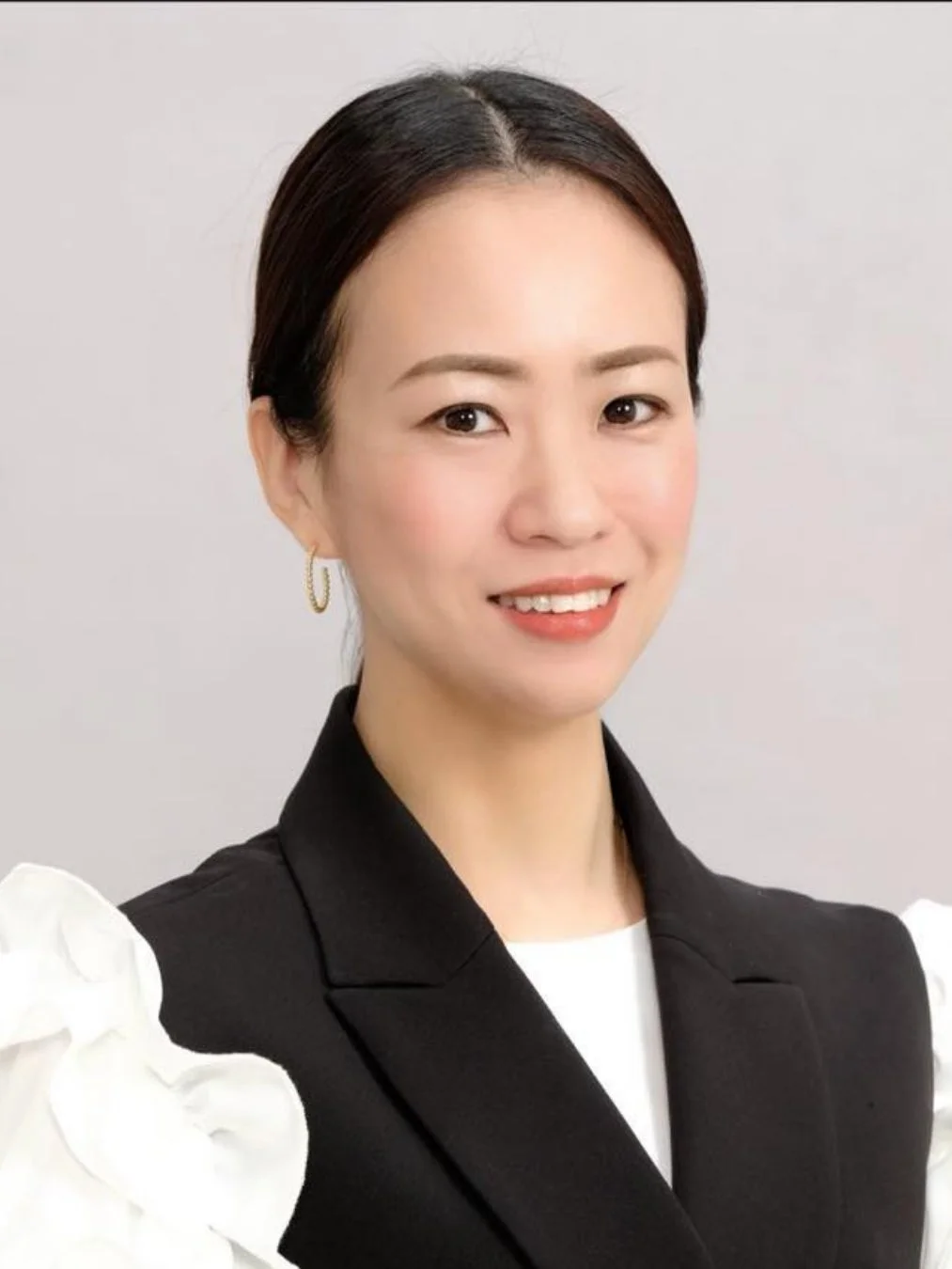山田 佳奈恵 氏