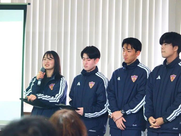 JAPANサッカーカレッジ学生が聖籠町へ政策提言発表