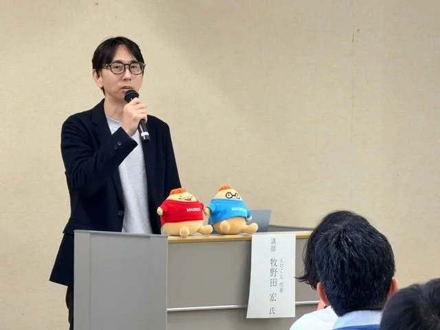 講演を行う牧野田宏氏