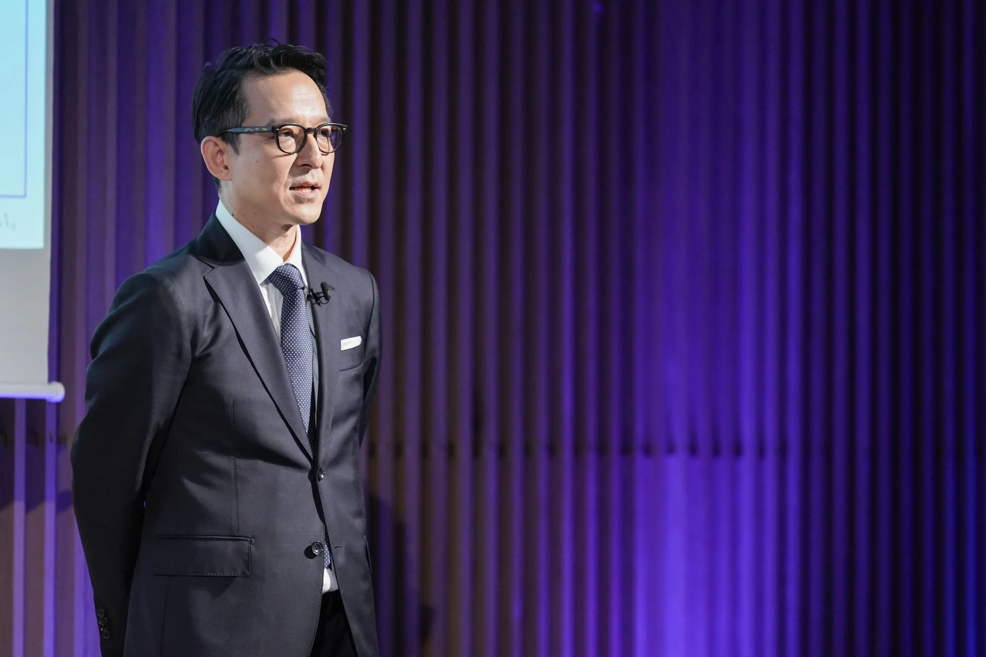 プレゼンテーションを行うホン ランドン氏