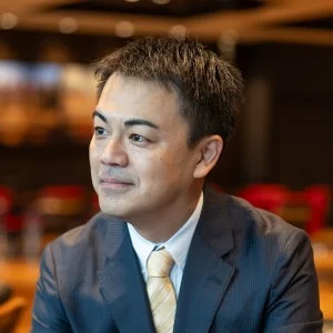 東武鉄道株式会社 デジタルプラットフォーム事業部 部長 金子 悟氏、東武鉄道株式会社 経営企画本部 部長 杉本 洋輔氏、株式会社DATAFLUCT Airlake Forecasting / Airlake BI Agent事業責任者 上大迫 真隆
